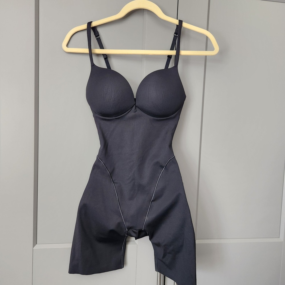 NEW SKIMS Ultimate Body Push Up Booty Enhancing Mid Thigh Bodysuit Onyx XS Black